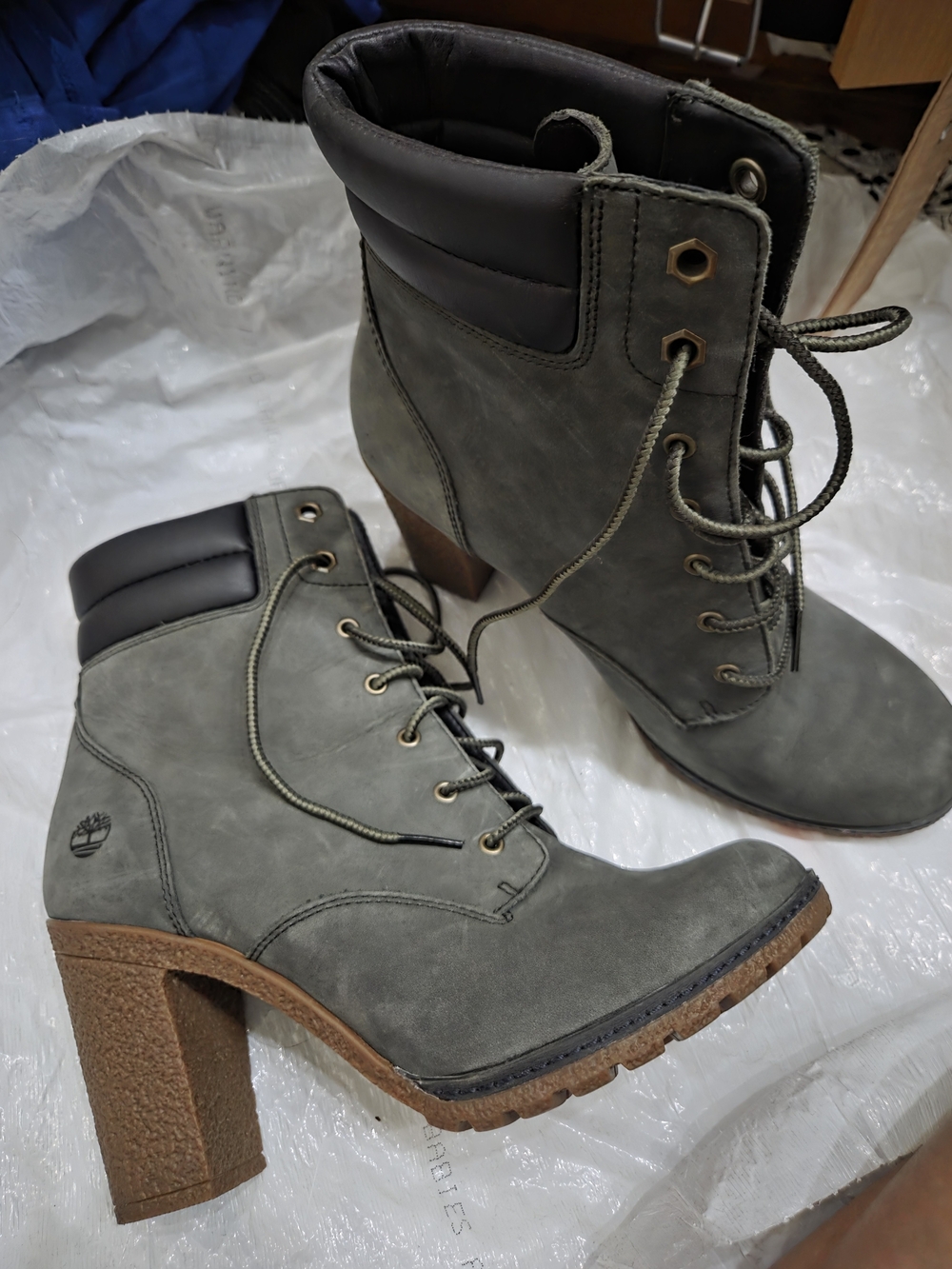 Timberland Olive Green Lace-Up Chunky Heel Ankle Boots